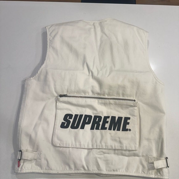 Supreme White Vest - Picture 1 of 4